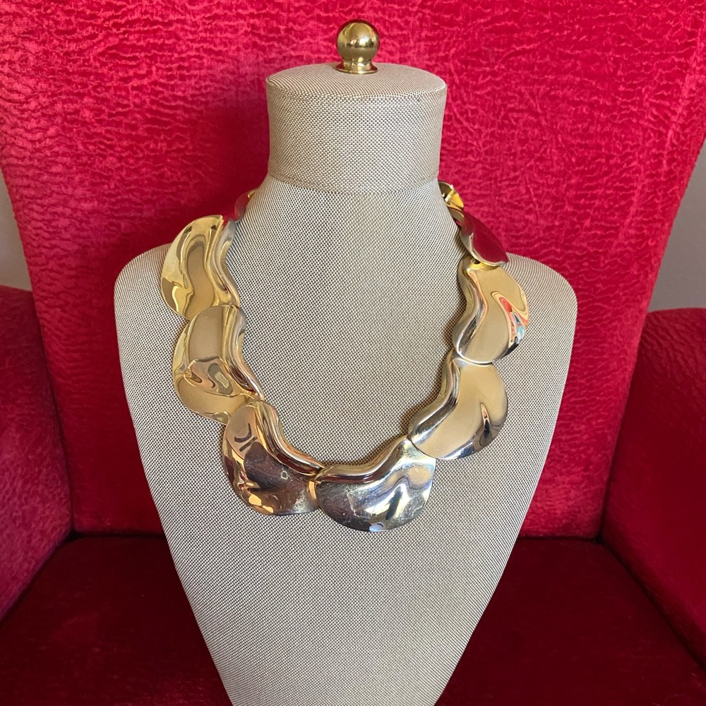 Vintage collar necklace 18”. Gold metal BoHo chic